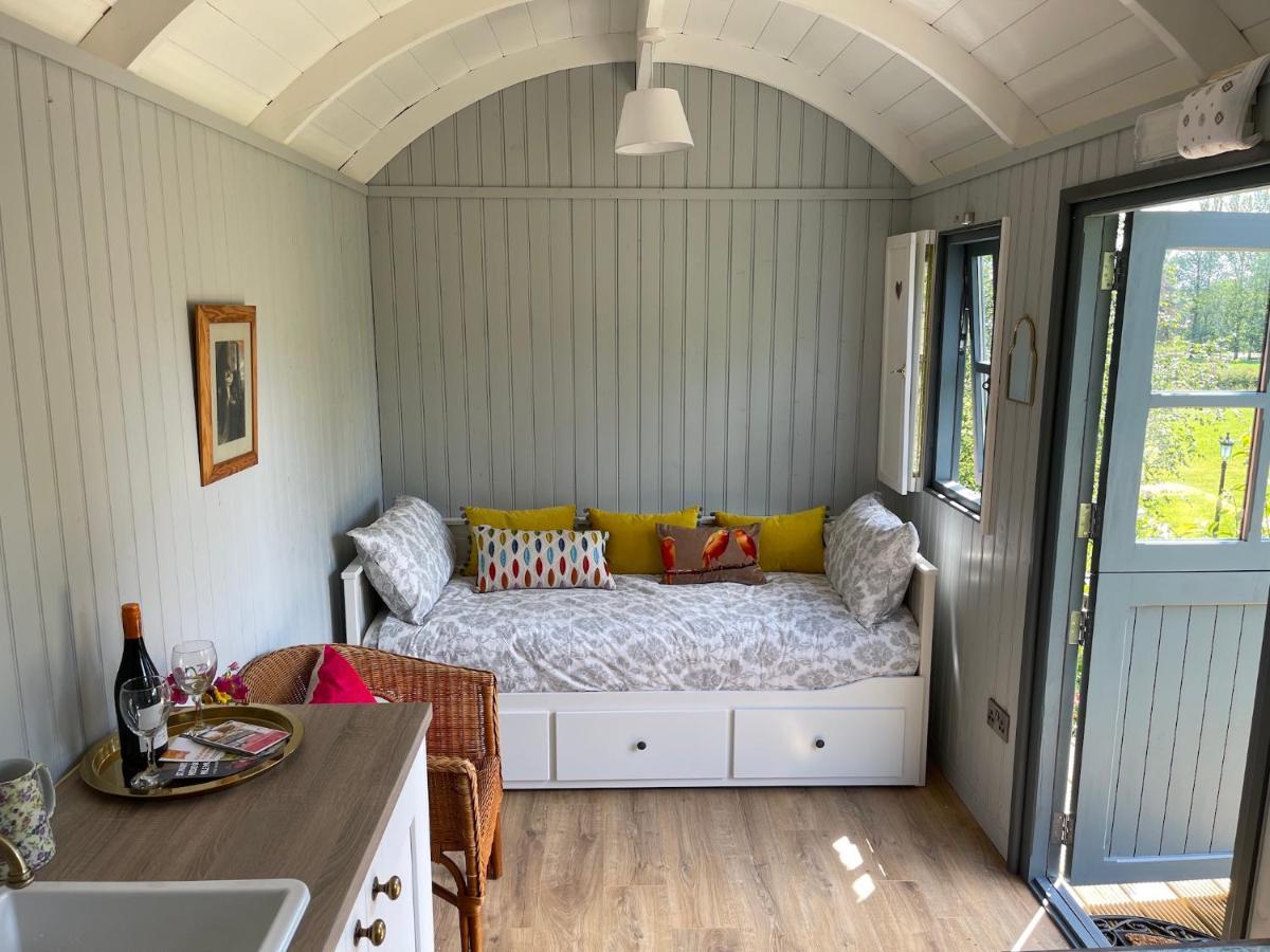 Lilac Hut Shepherds Hut Kilkenny Ngoại thất bức ảnh